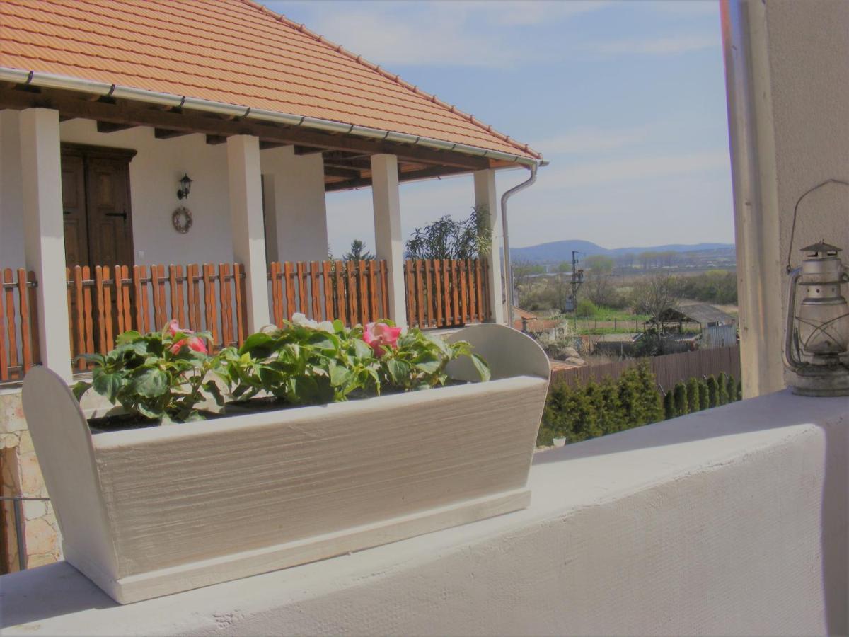 Tokaj Hill Panorama Guesthouse Szerencs Exterior foto
