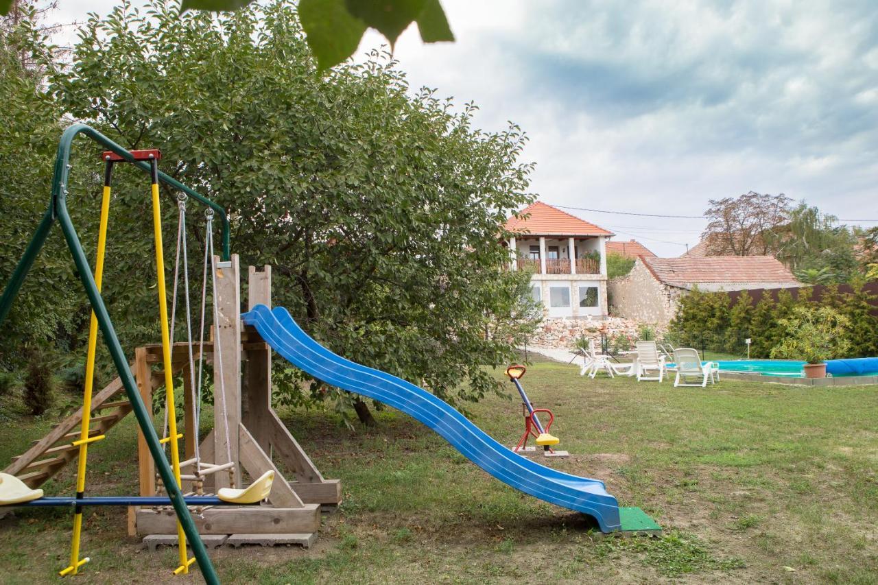 Tokaj Hill Panorama Guesthouse Szerencs Exterior foto